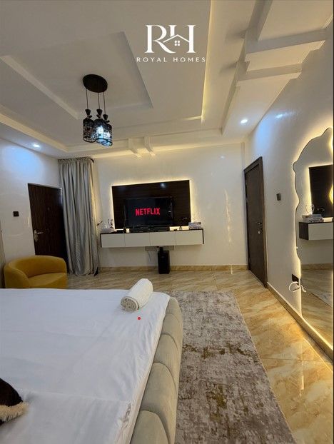 Gold Room en-suite bathroom