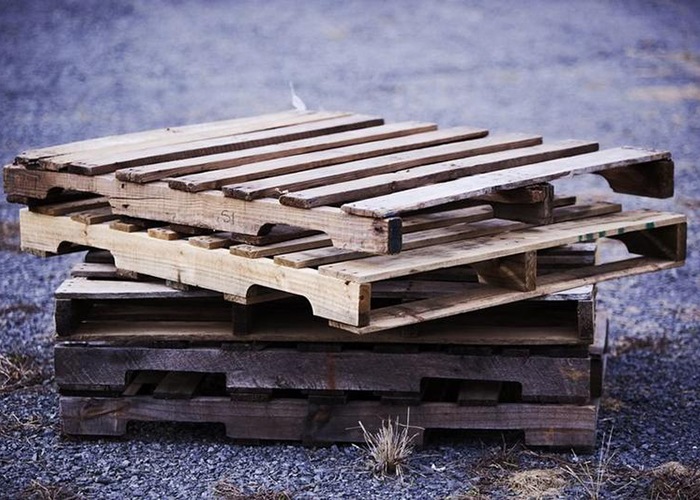Where to get wood pallets and how to treat them